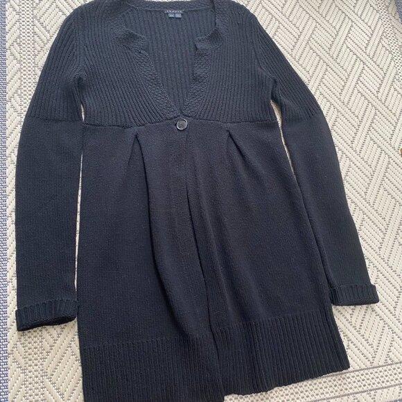 Great pre-owned condition (see pics)!  Style: Quiet Luxury Preppy Academia Class - Picture 12 of 14